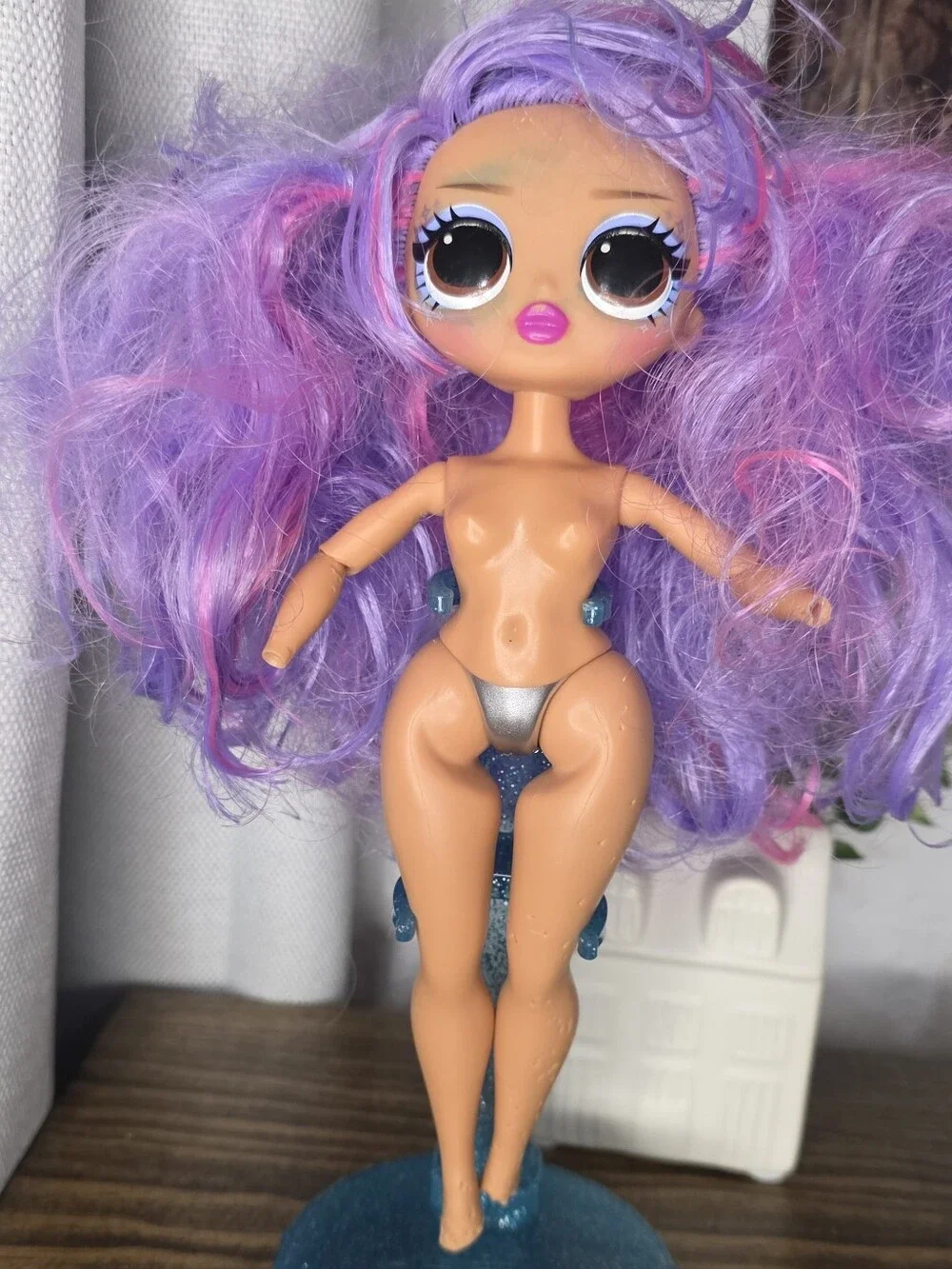 2019 LOL Surprise OMG Queens Runway Diva Fashion Doll MGA (No Hands/Feet)